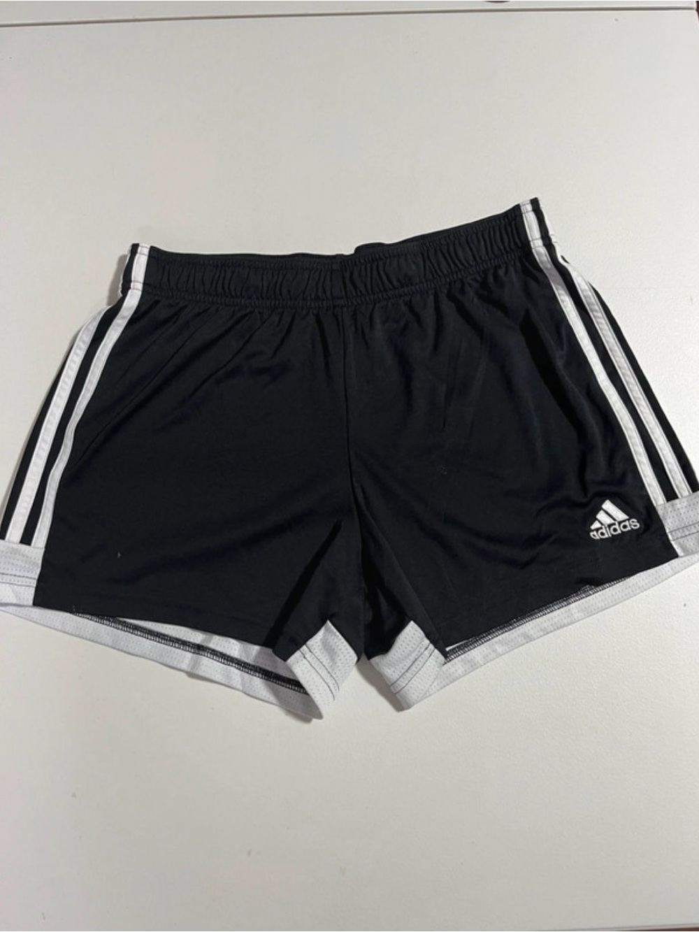 Adidas medium lined black striped shorts
567